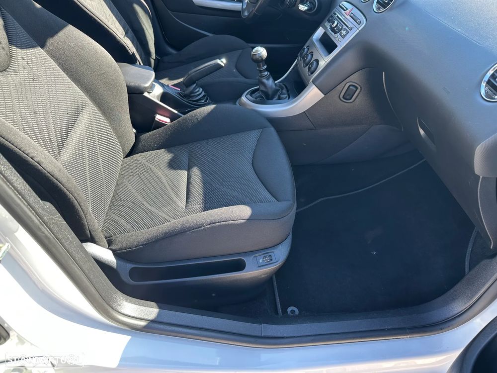 Peugeot 308 SW 1.6 HDi Sport CVM6 - 33