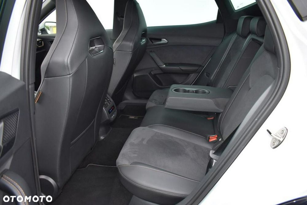 Cupra Formentor 1.5 eTSI DSG - 17