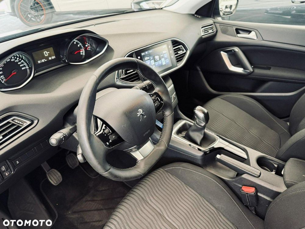 Peugeot 308 - 28