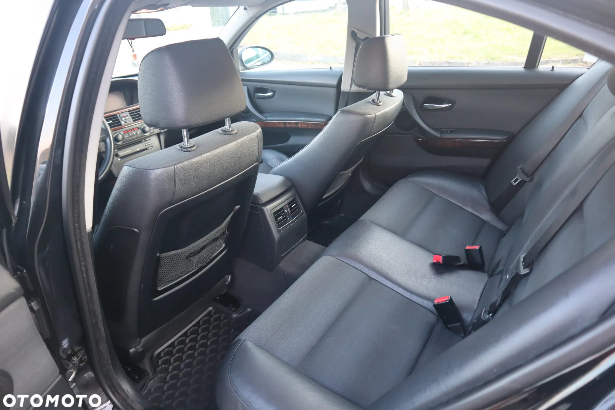 BMW Seria 3 325i - 13