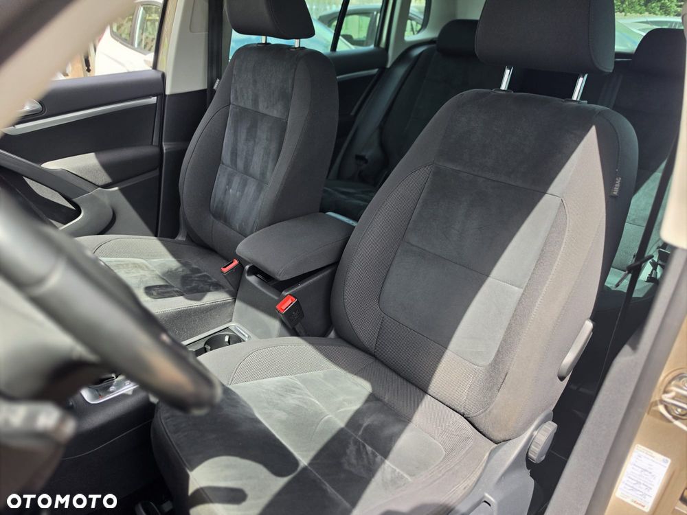 Volkswagen Tiguan 2.0 TDI DPF 4Motion BlueMotion Technology DSG Cup Sport & Style - 10