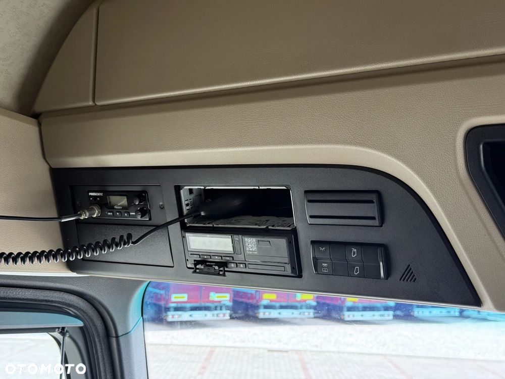 Mercedes-Benz ACTROS 1830 / PRZESTRZENNY 60M3 / 21 PALET / 8,5 M / SALON PL - 9