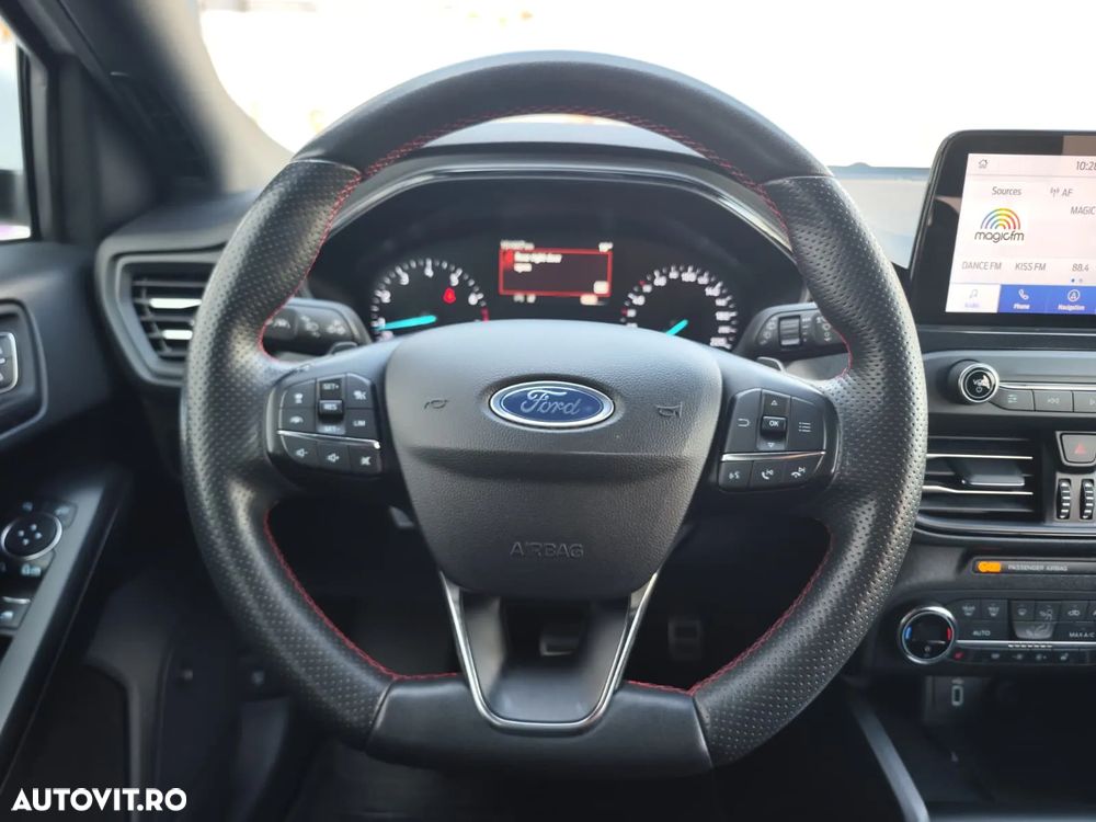 Ford Focus 1.5 Ecoboost ST-Line - 21