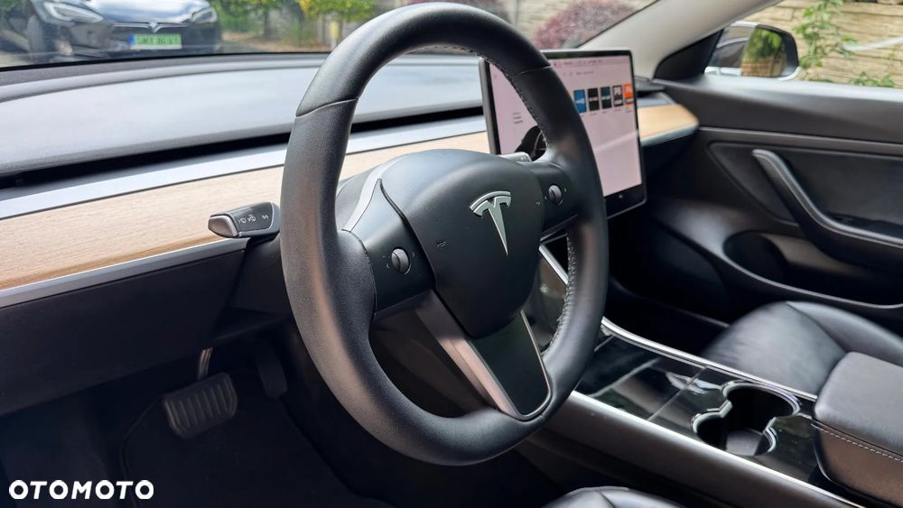 Tesla Model 3 Langstreckenbatterie Allradantrieb Dual Motor - 22