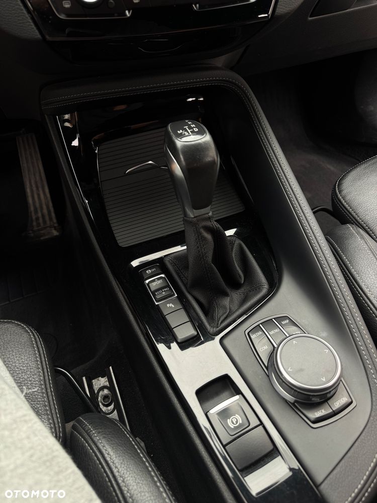 BMW X1 sDrive18d Advantage sport - 11