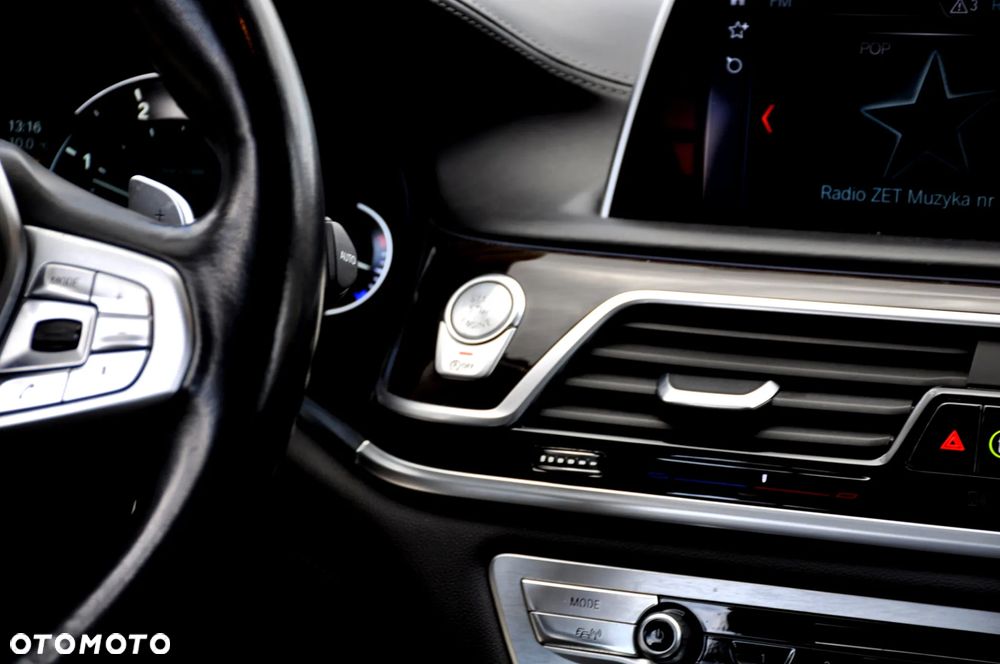 BMW Seria 7 750Ld xDrive - 39