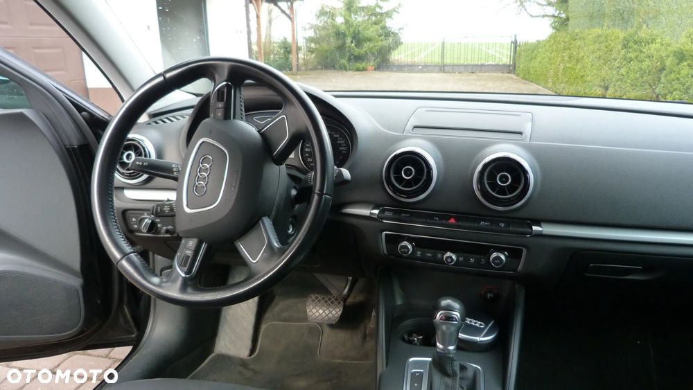 Audi A3 Sportback 1.4 TFSI Ambiente S tronic - 5