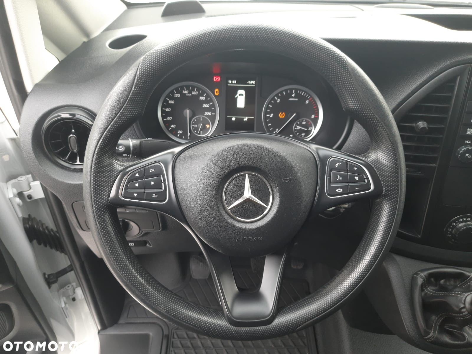 Mercedes-Benz Vito - 9