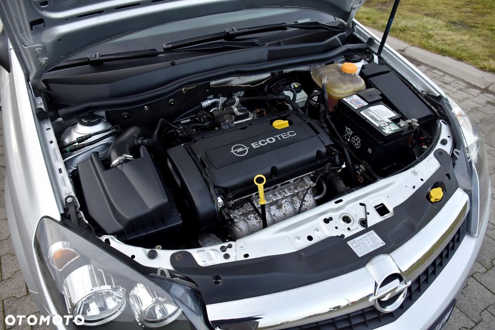 Opel Astra 1.6 Edition 111 Jahre - 16