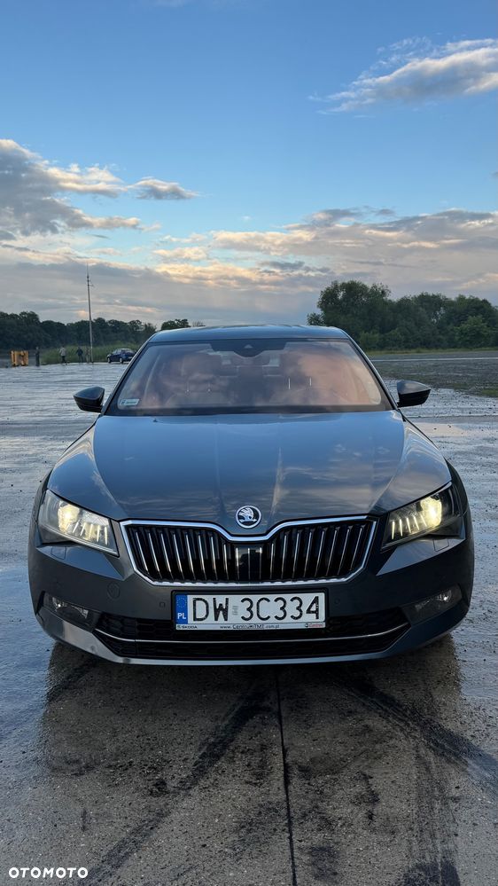 Skoda Superb 2.0 TDI L&K DSG - 7