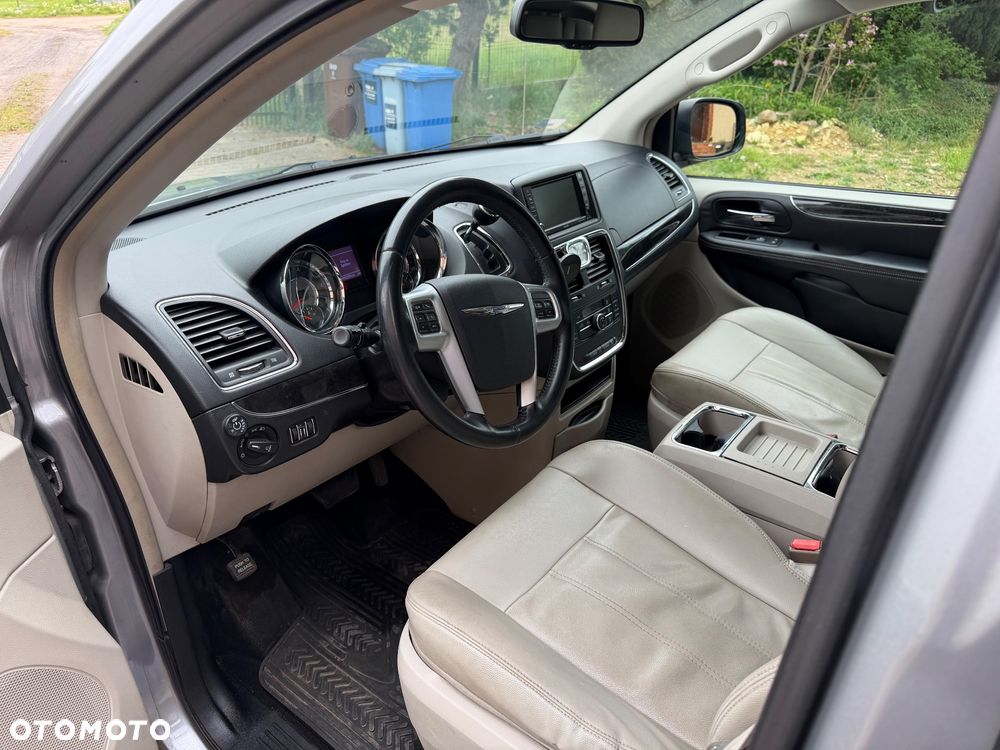 Chrysler Town & Country 3.6 Touring - 5