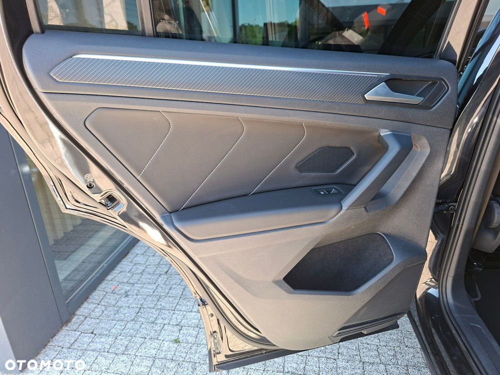 Volkswagen Tiguan - 13