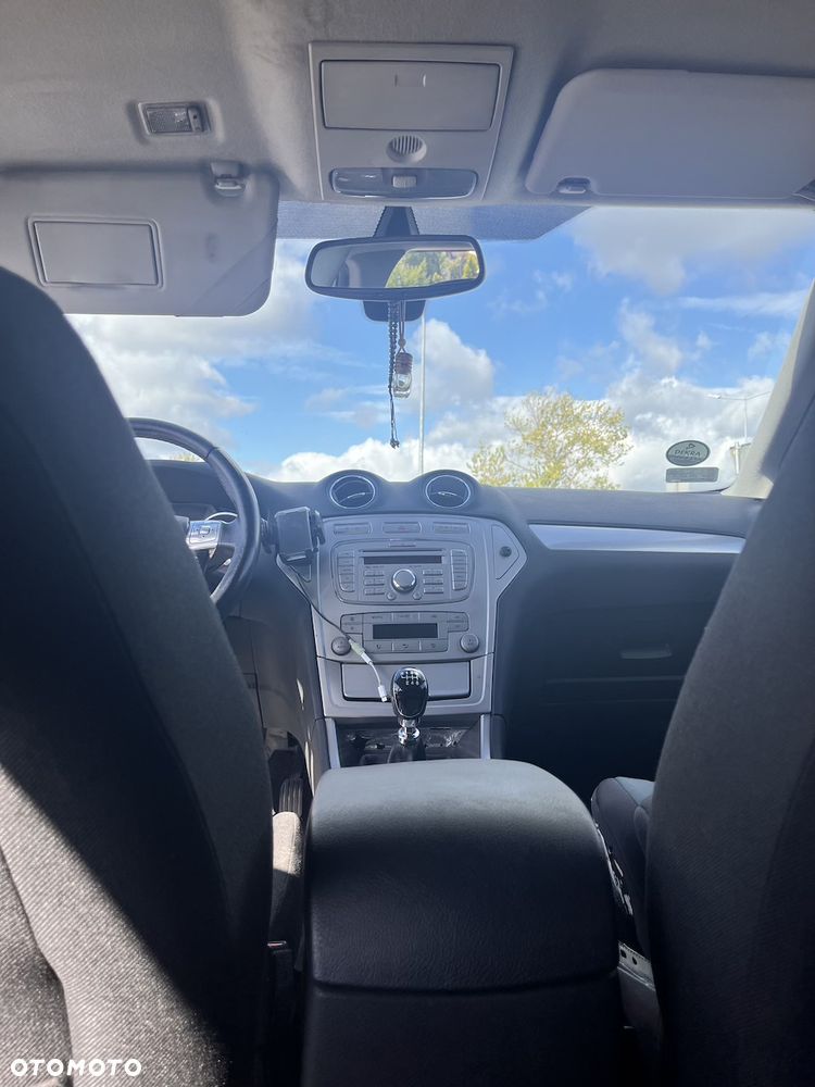 Ford Mondeo 1.8 TDCi Titanium - 31