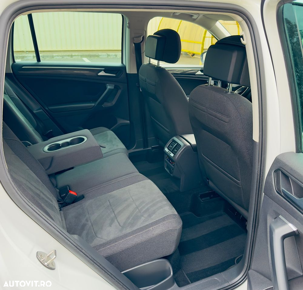 Volkswagen Tiguan 2.0 TDI SCR 4MOTION DSG Elegance - 9