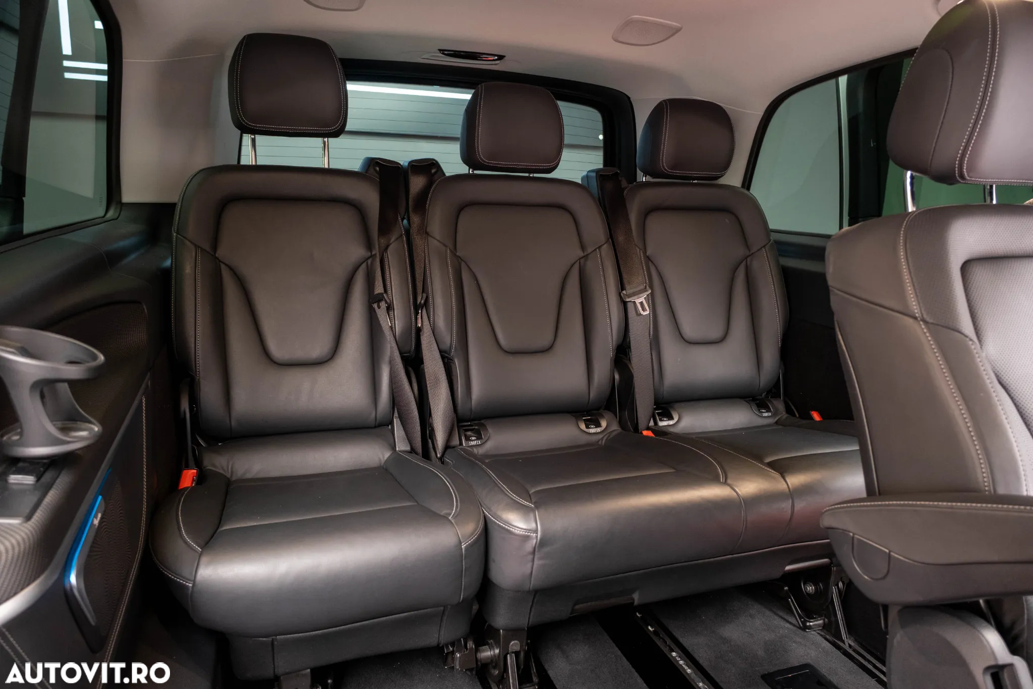 Mercedes-Benz V 300 d Combi Lung 237 CP AWD 9AT AVANTGARDE - 22