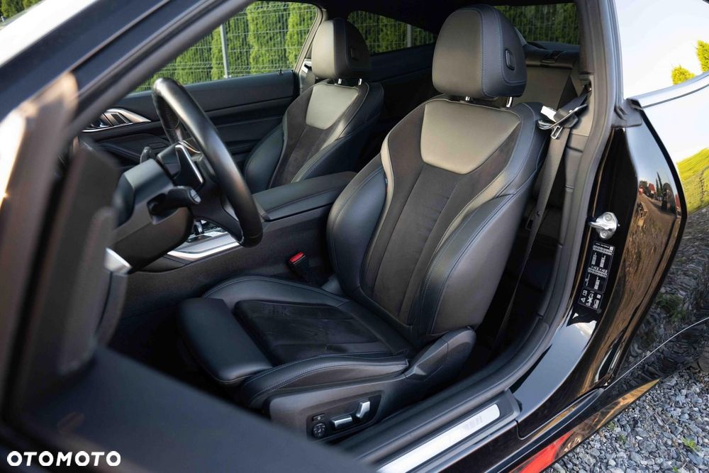BMW Seria 4 M440i xDrive mHEV sport - 12