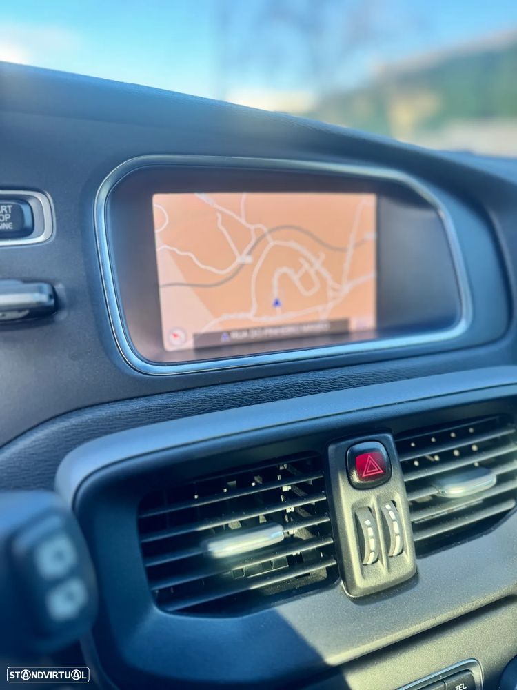 Volvo V40 2.0 D2 Momentum - 21