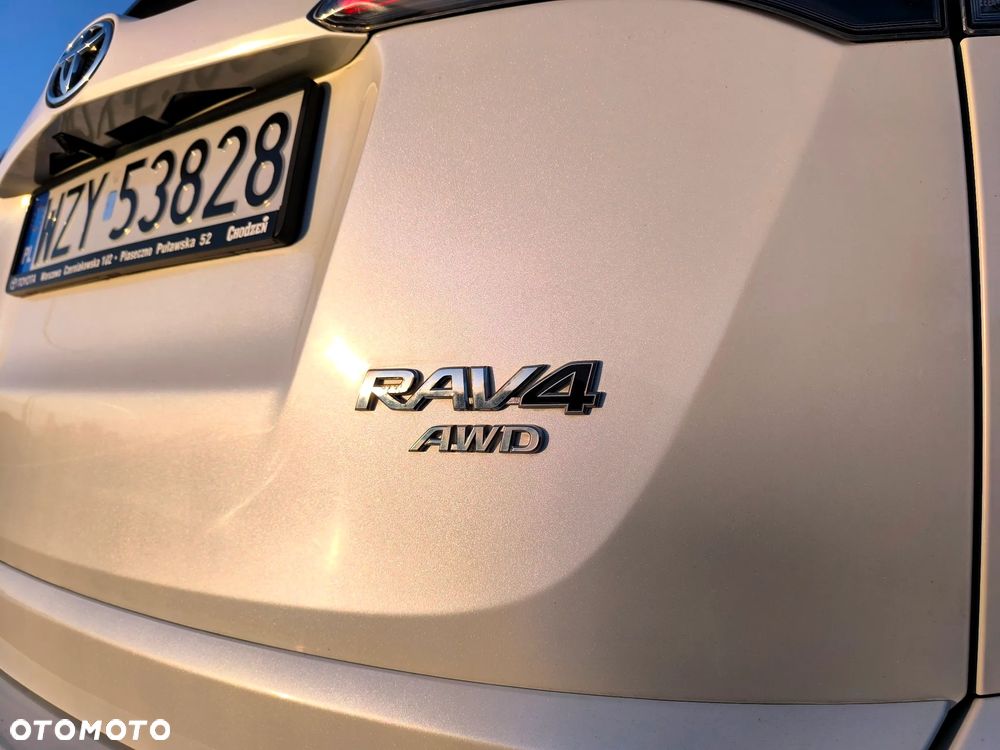 Toyota RAV4 2.0 Premium 4x4 - 13