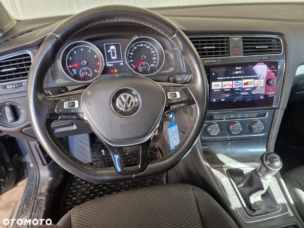 Volkswagen Golf Variant 1.0 TSI BMT Trendline - 12