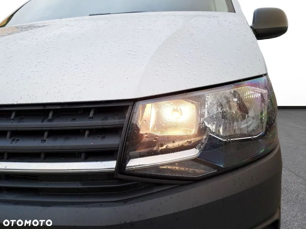 Volkswagen Transporter - 11