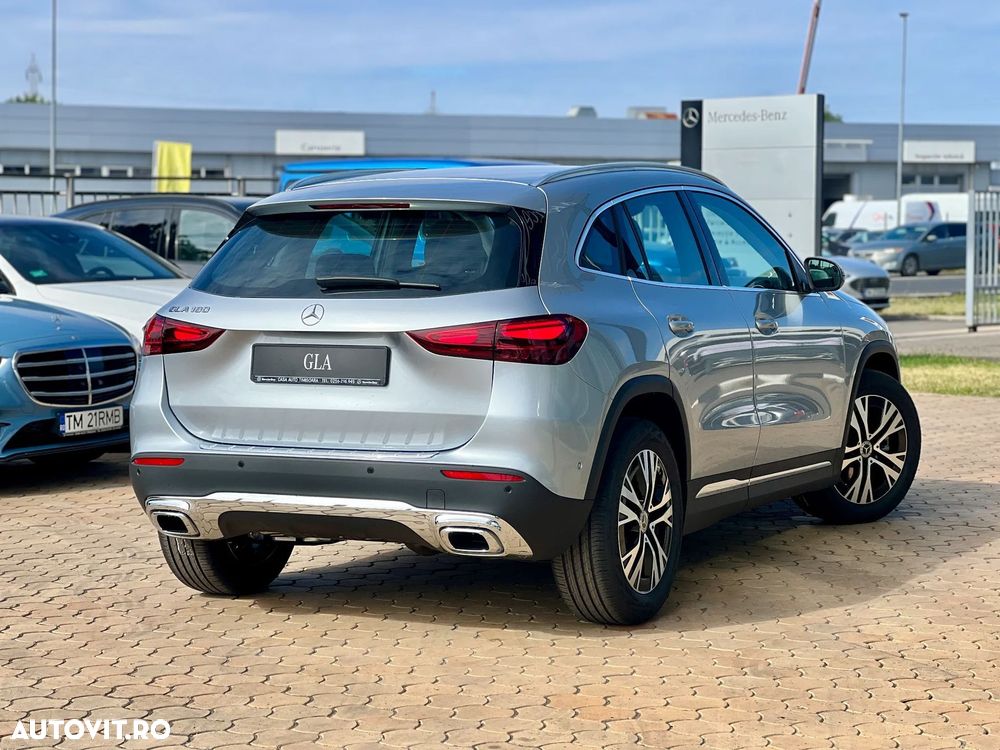 Mercedes-Benz GLA - 5
