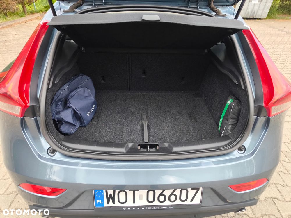 Volvo V40 T3 Momentum - 8