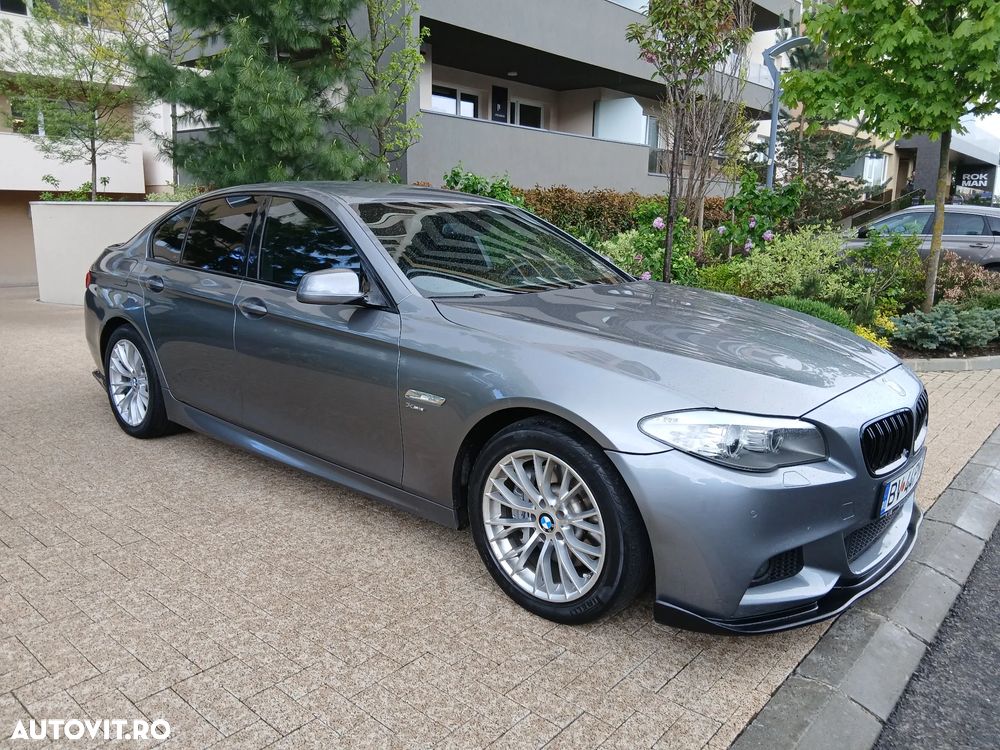 BMW Seria 5 525d xDrive - 2