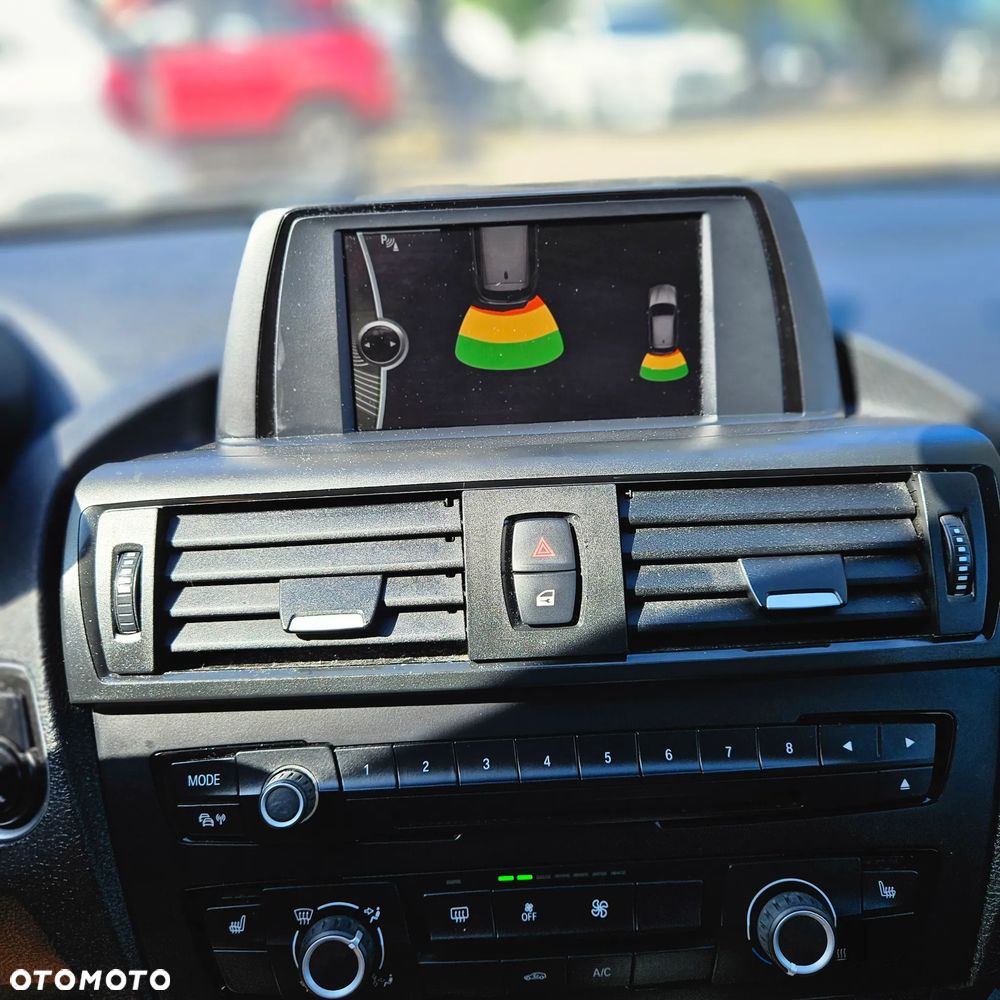 BMW Seria 1 114i Sport Line - 23