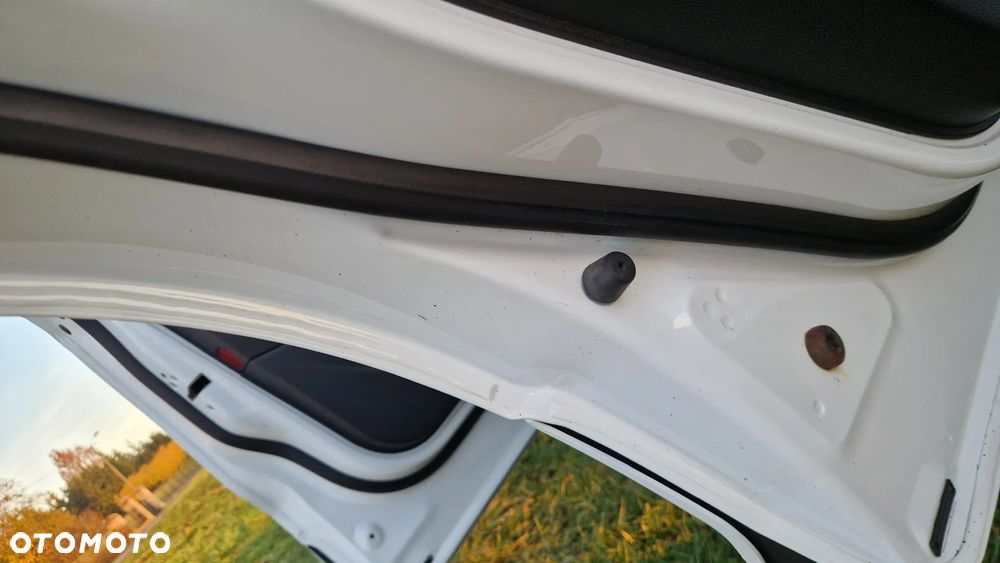 Ford Kuga 2.0 TDCi 4x4 Titanium - 24