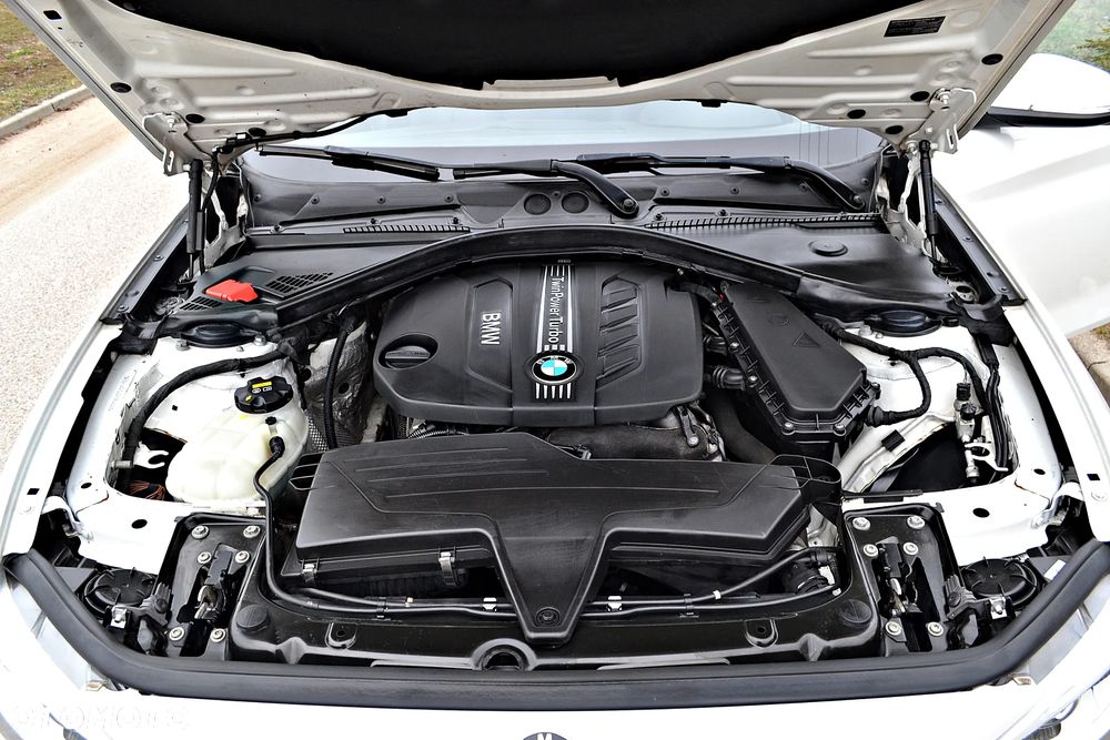 BMW Seria 1 120d xDrive Sport Line - 40