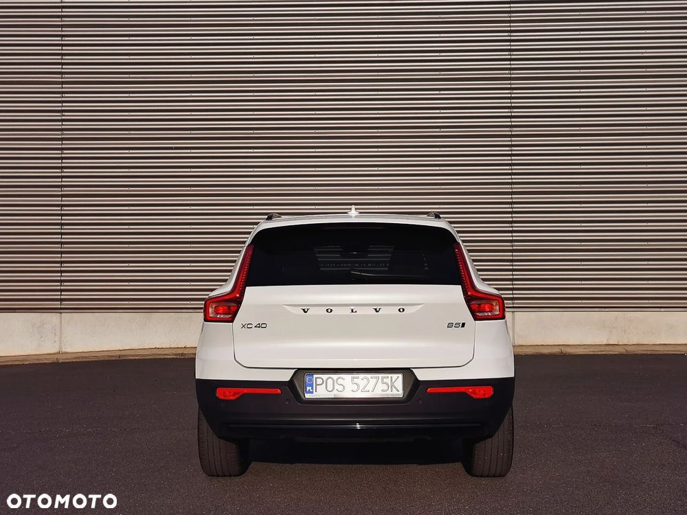 Volvo XC 40 B5 B AWD Ultimate Dark - 9