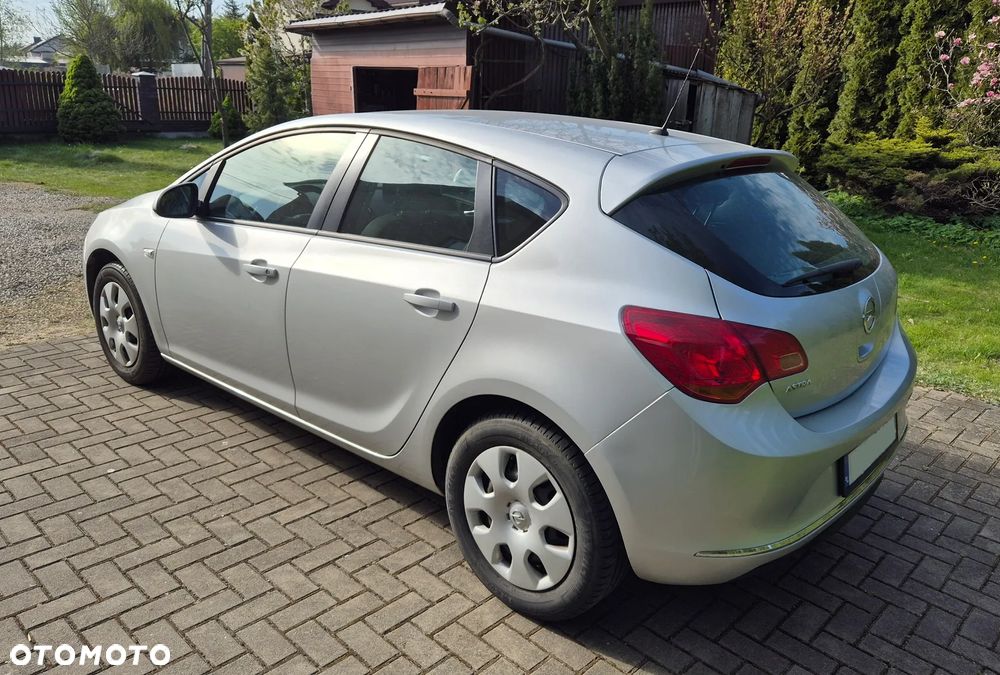Opel Astra 1.6 Active EU6 - 7