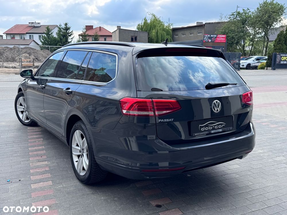 Volkswagen Passat 2.0 TDI SCR DSG - 18