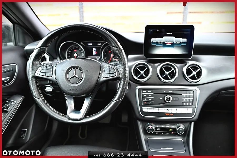 Mercedes-Benz GLA 250 7G-DCT AMG Line - 24