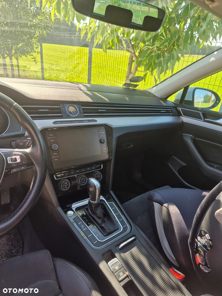 Volkswagen Passat 2.0 TDI SCR DSG Highline - 11