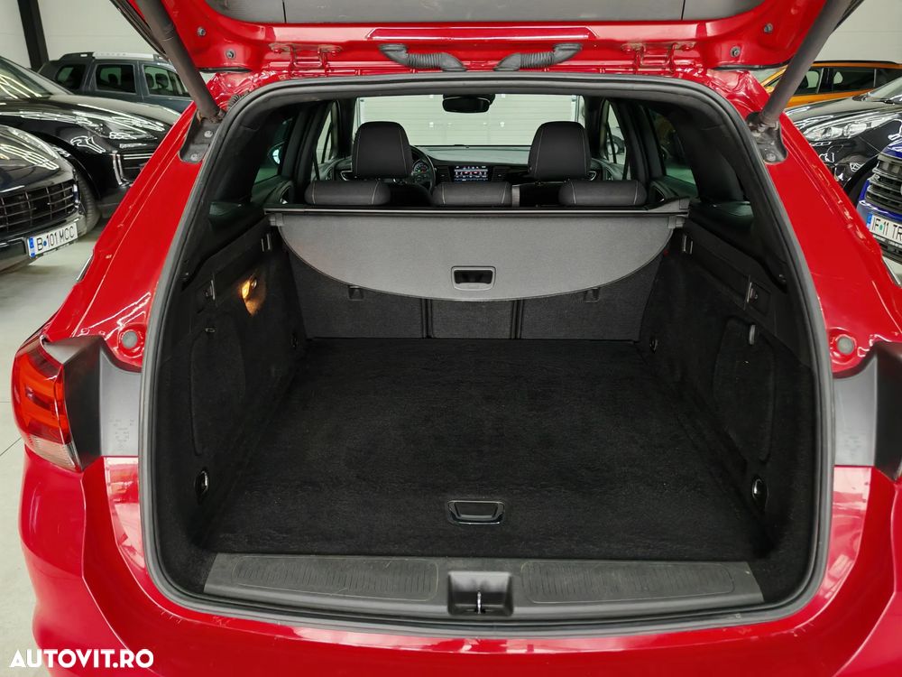 Opel Astra Sport Tourer Turbo 1.4 ECOTEC Start/Stop Dynamic - 31