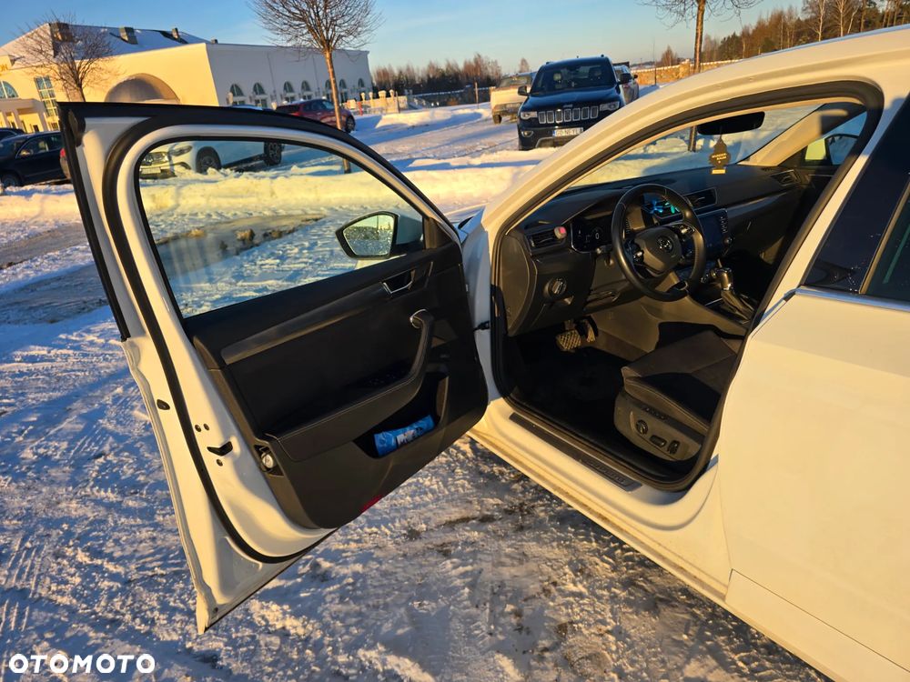 Skoda Superb 2.0 TDI SCR 4x4 Style DSG - 9