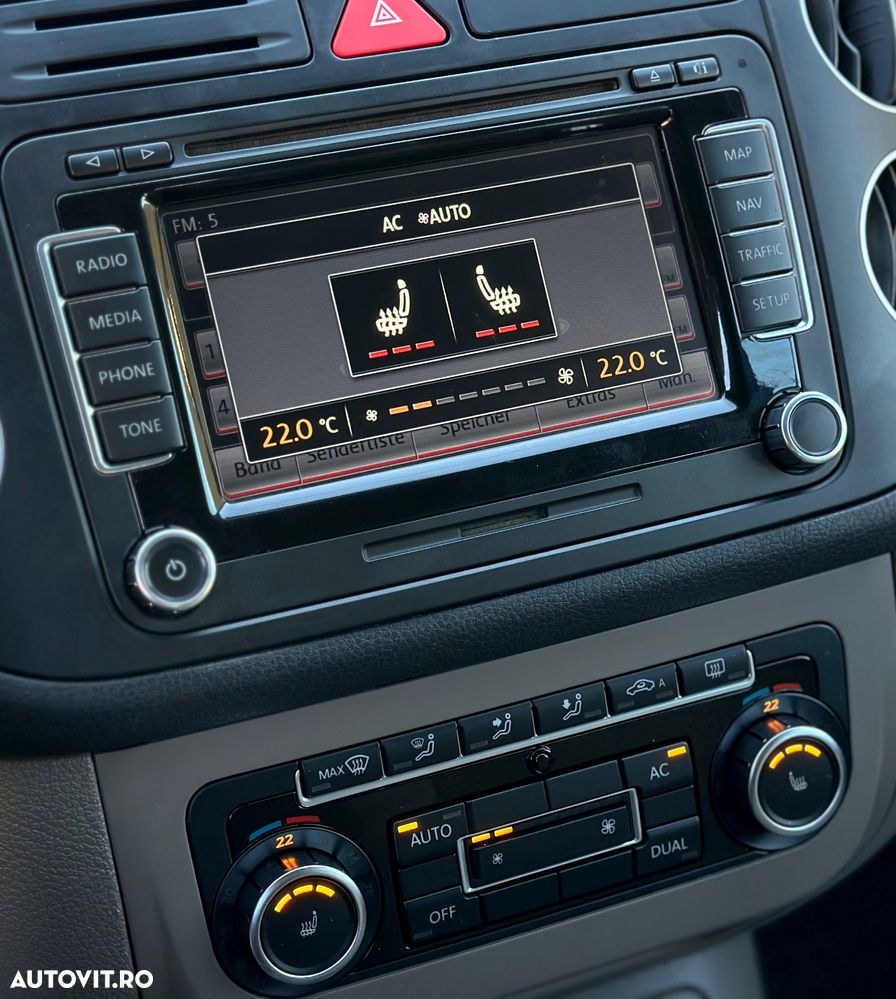 Volkswagen Golf Plus 1.2 TSI DSG Style - 8