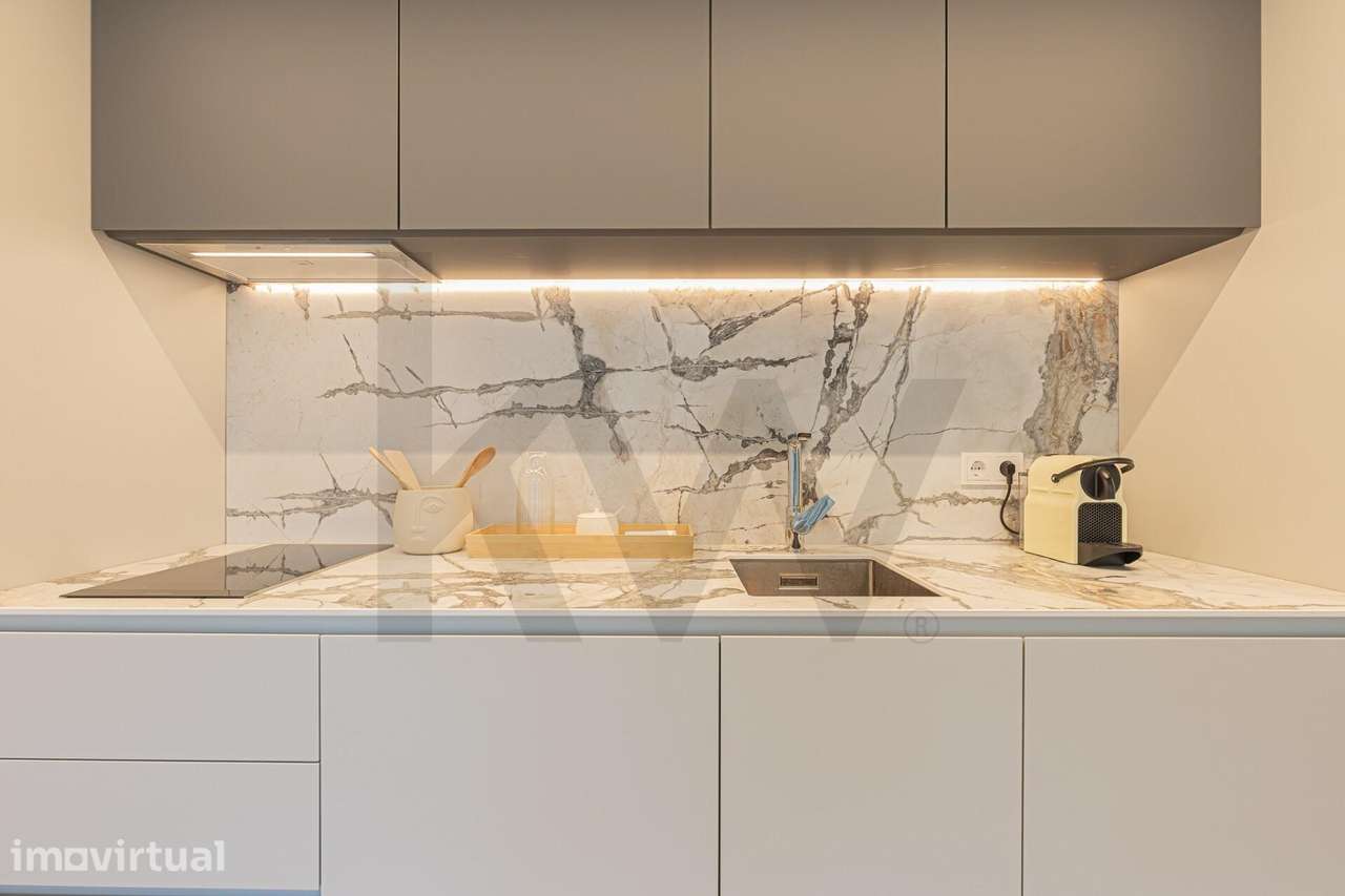 Apartamento T1 para Arrendamento no Areeiro, Lisboa, Mobilado com Parq - Grande imagem: 3/21