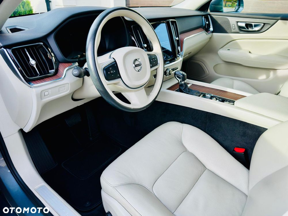 Volvo S60 ver-t6-awd-momentum-pro - 15