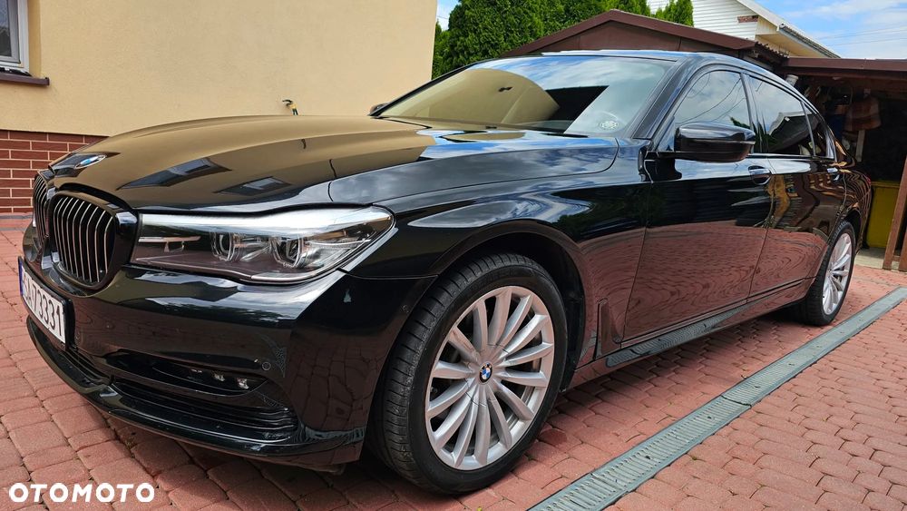 BMW Seria 7 740Li - 13