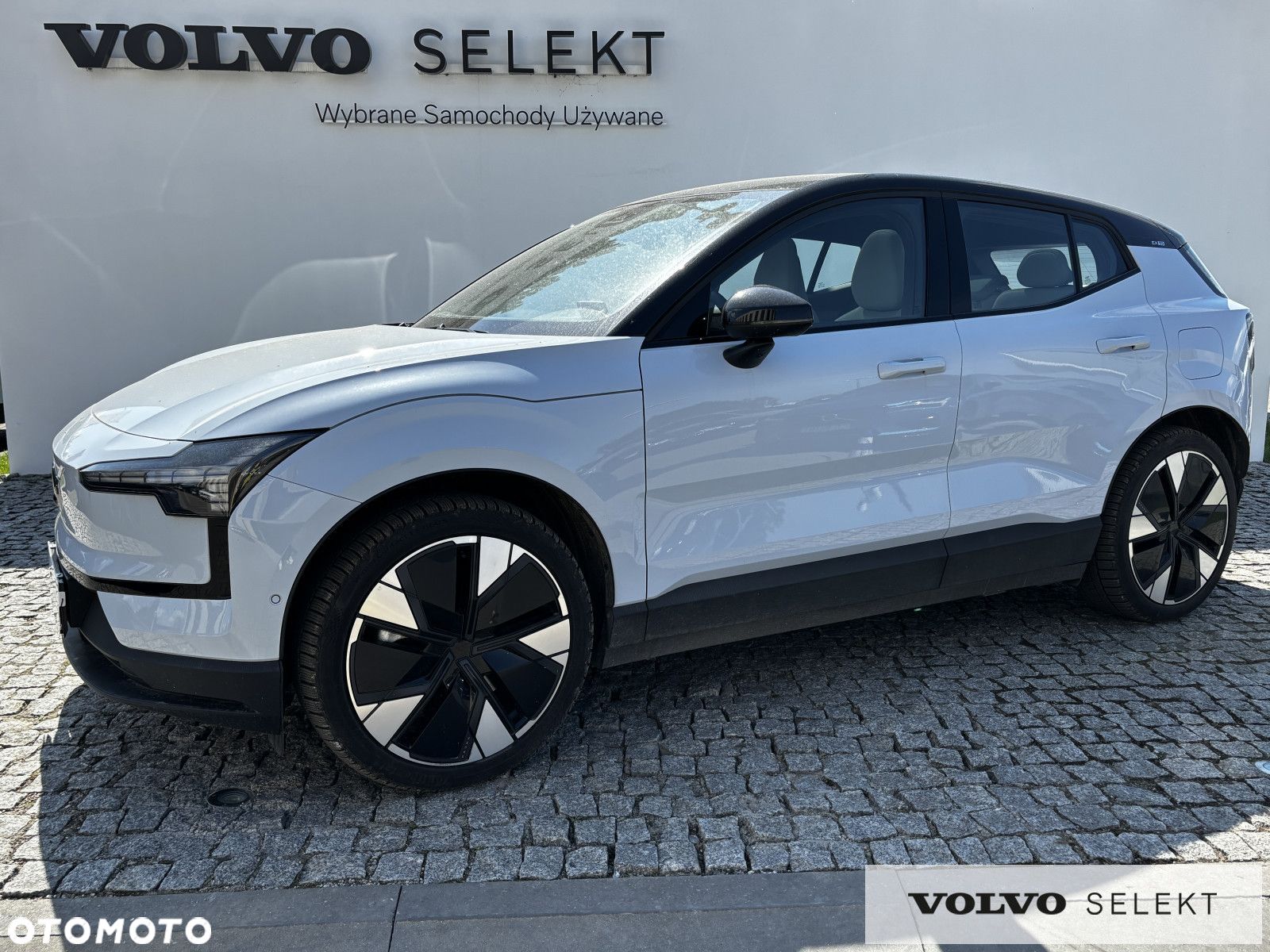 Volvo EX30 - 1