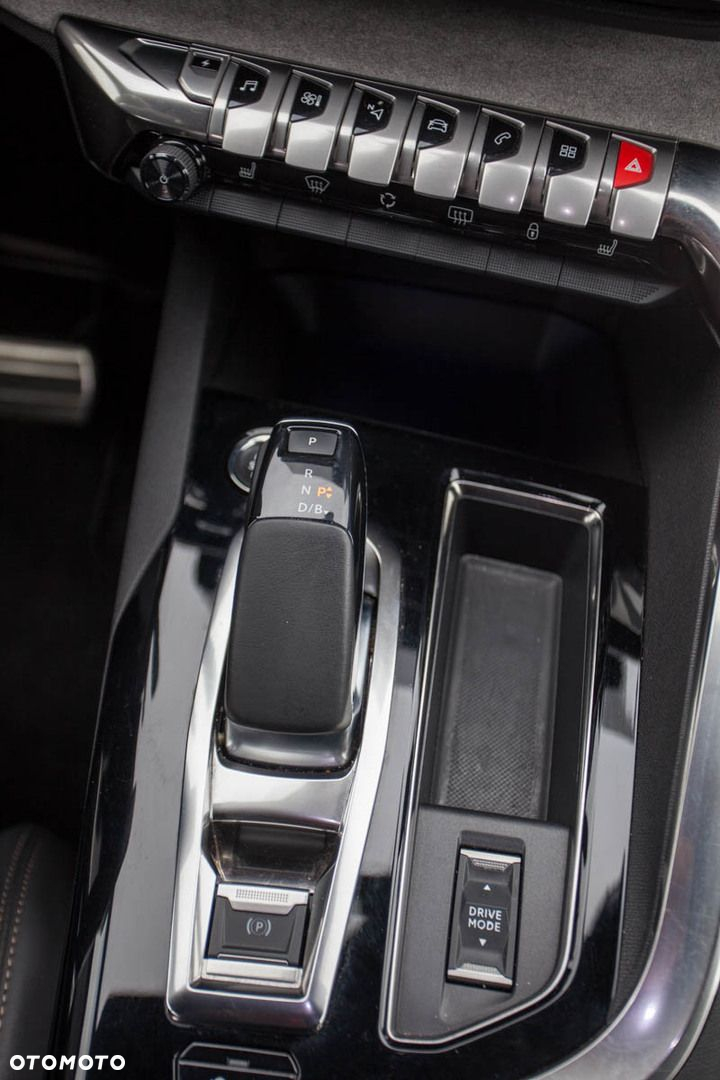 Peugeot 3008 - 26