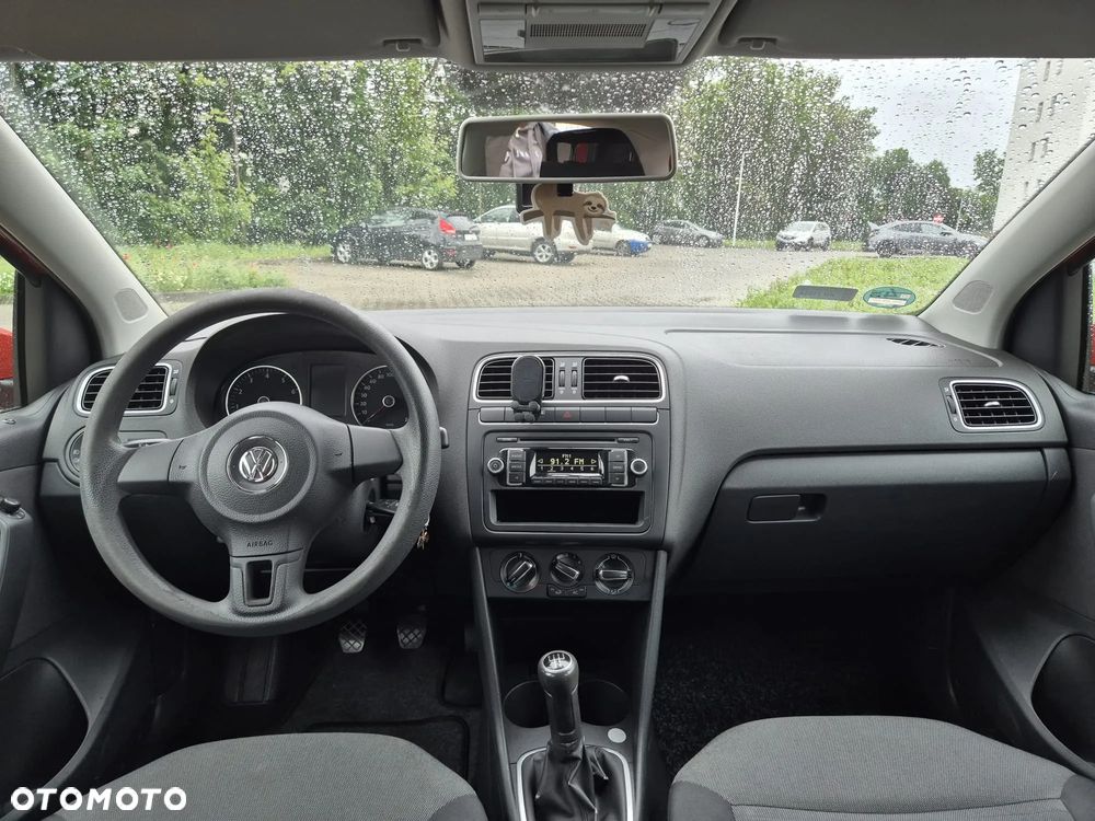 Volkswagen Polo 1.4 16V Trendline - 14