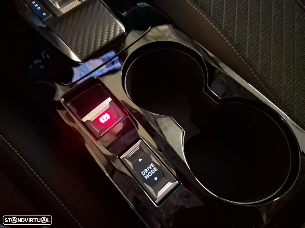 Peugeot e-208 51 kWh Allure — fotografia 17
