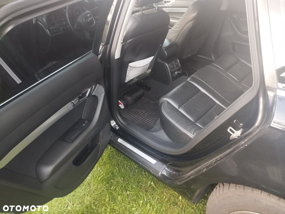 Audi A6 Avant - 16