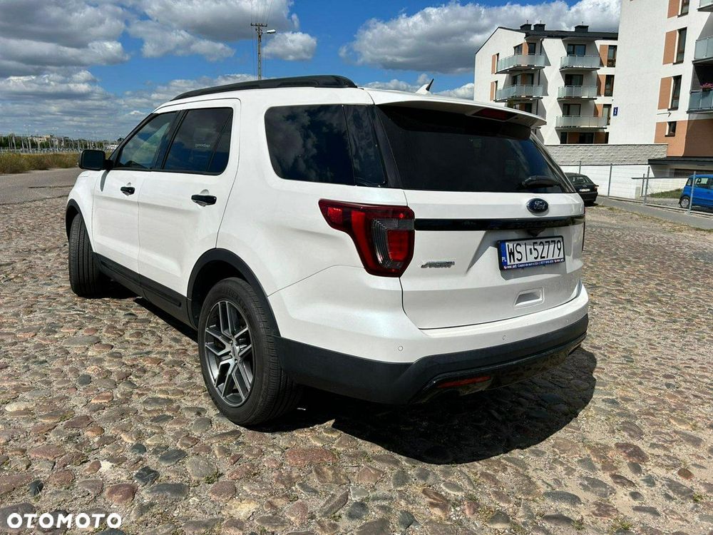 Ford Explorer - 5
