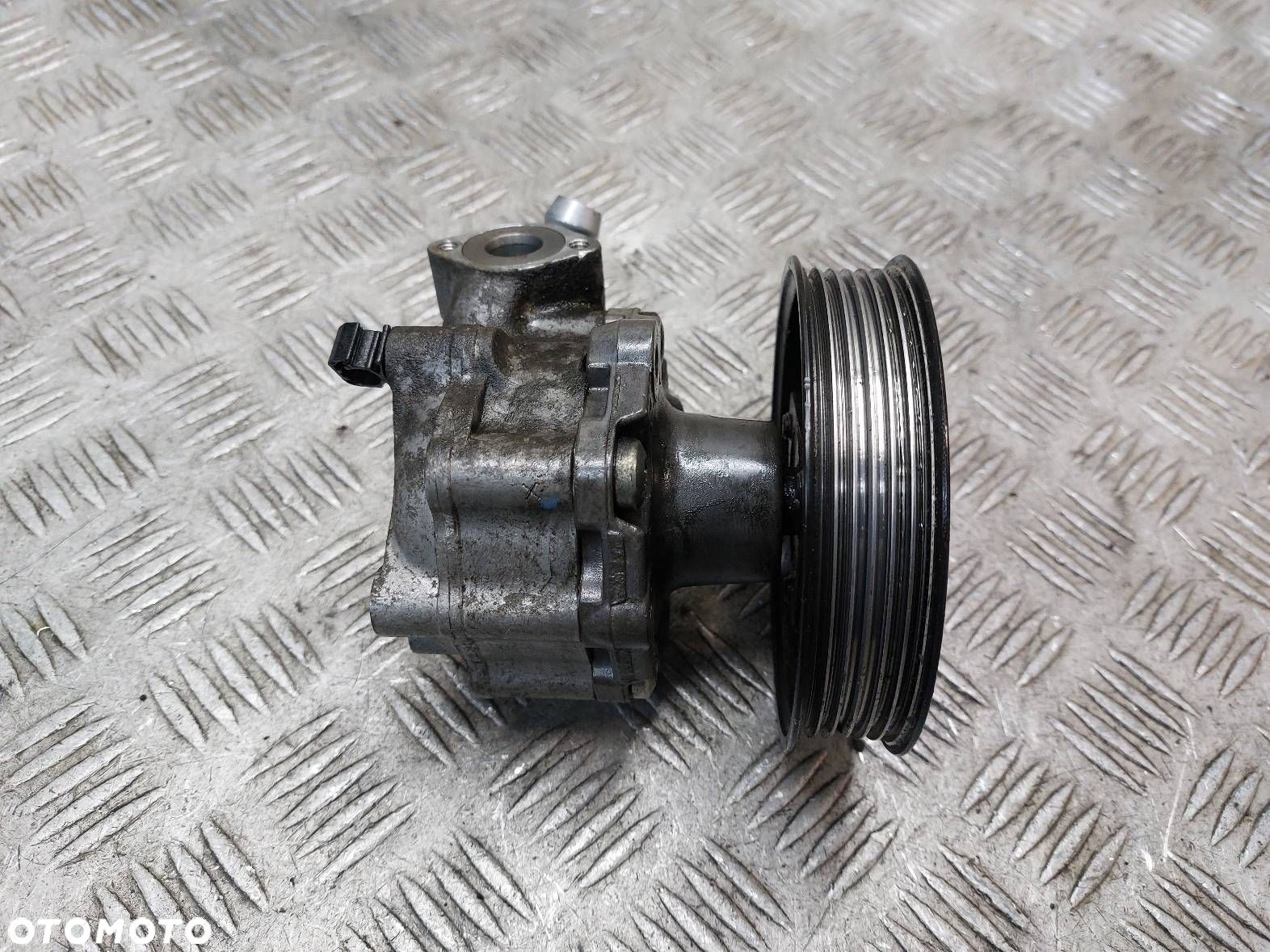 POMPA WSPOMAGANIA AUDI A4 B8 2.0 TDI 8K0145154H - 1