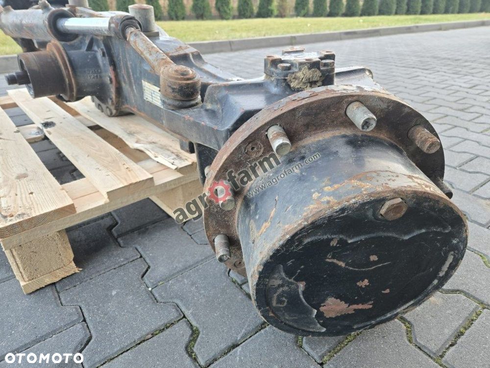 Przedni most Massey Ferguson 8250, Dana AG 200 - 2