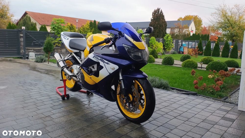 Honda CBR